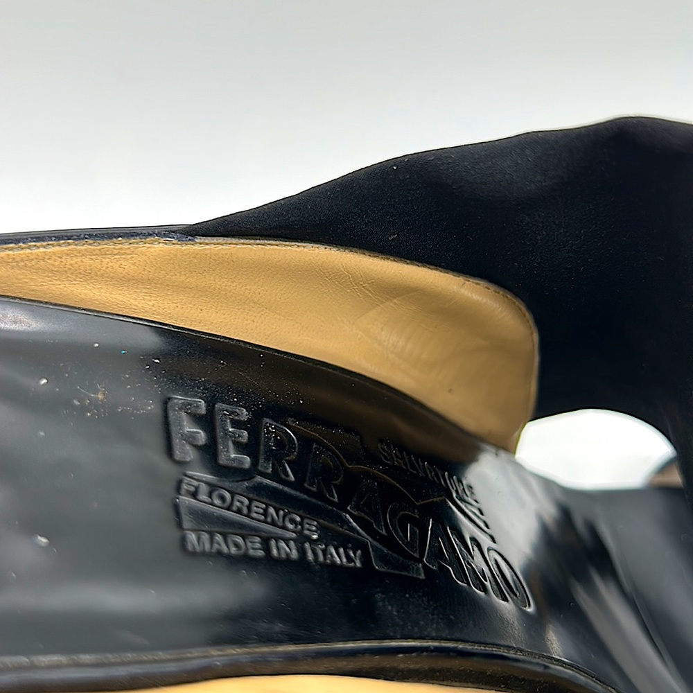 Salvatore Ferragamo Black Leather Strappy Heels Sandals Shoes **Size 9.5** 🌸🌸 - Picture 8 of 10
